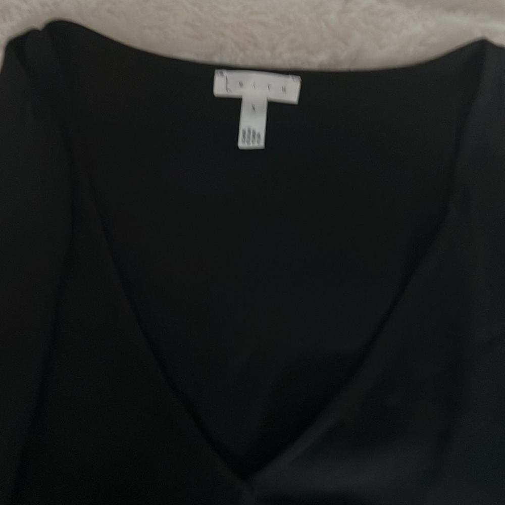 Leith v neck,Bell sleeves black blouse. - Picture 2 of 5